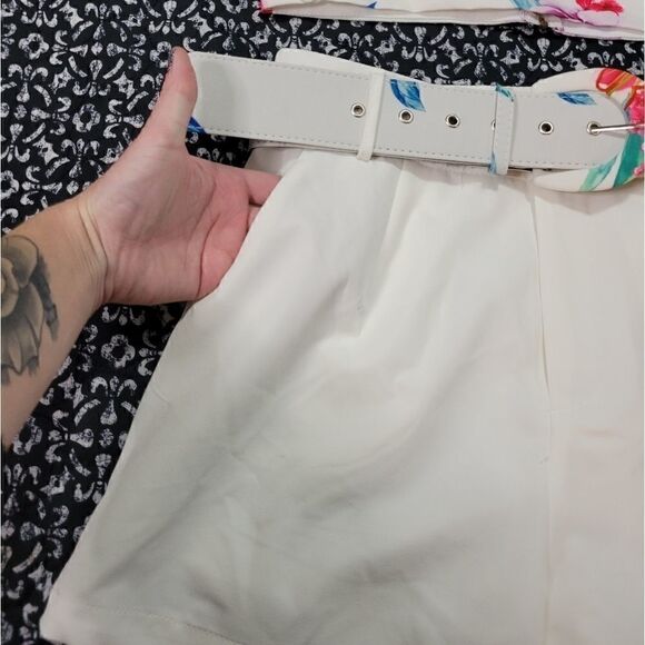 Bralette Ruffle Top and Belted Floral Shorts Set - Picture 6 of 11